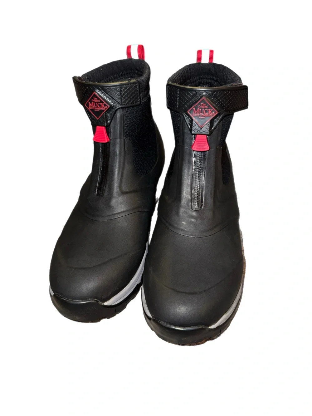 Black and red mens mid Waterproof Muck Boots size 8